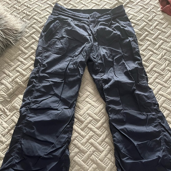 LULU LEMON BLUE PANTS - Picture 2 of 2